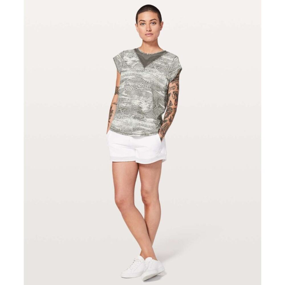 Lululemon For The Run Swerve Short Sleeve T-Shirt Running Gym Workout 6